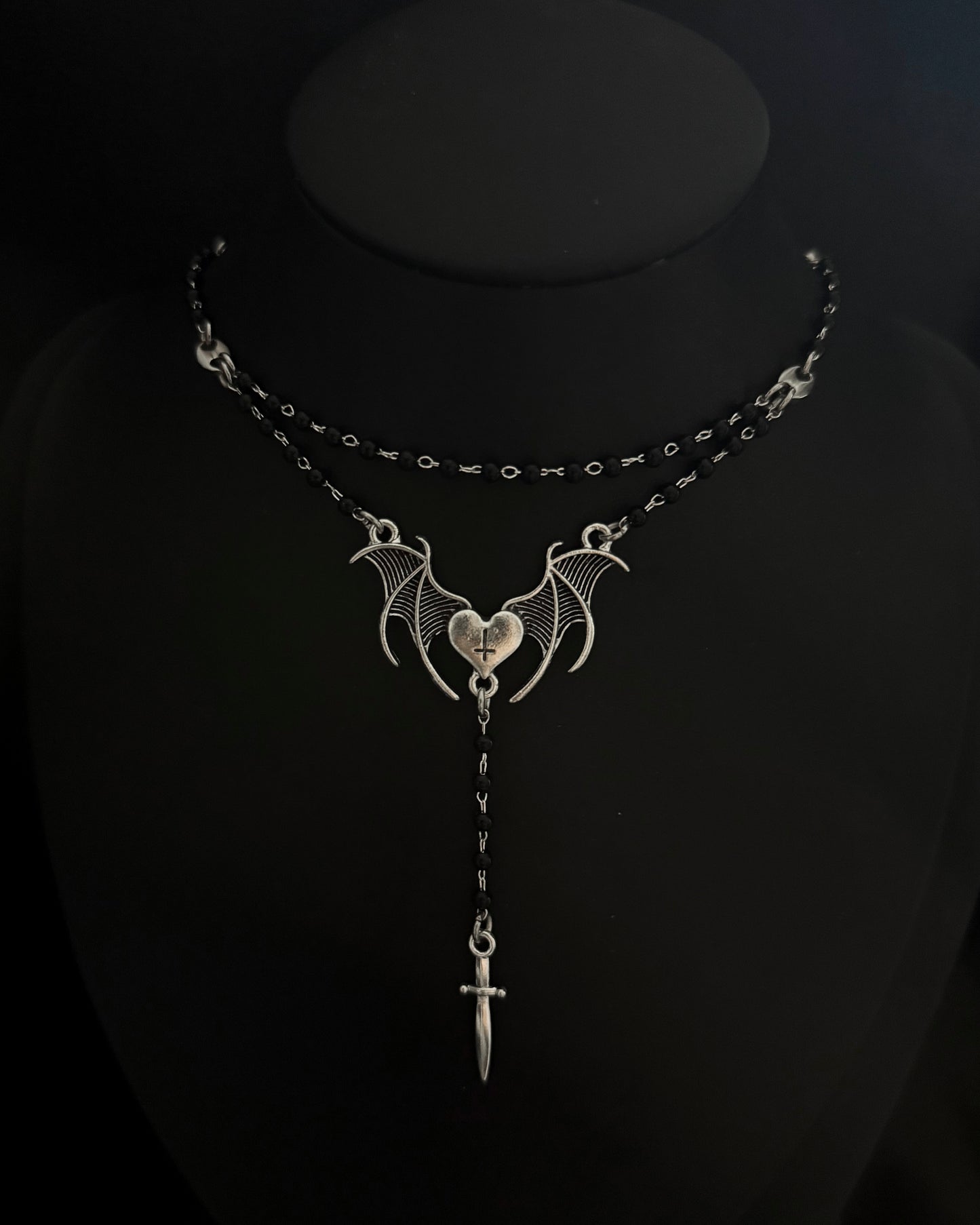 NILO NECKLACE