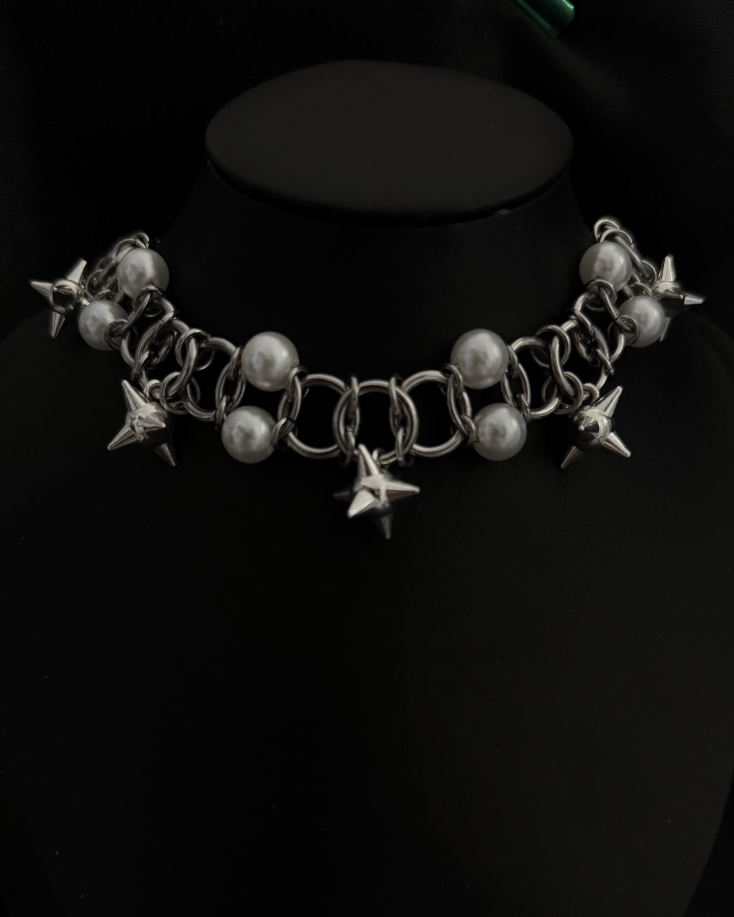 IRO NECKLACE