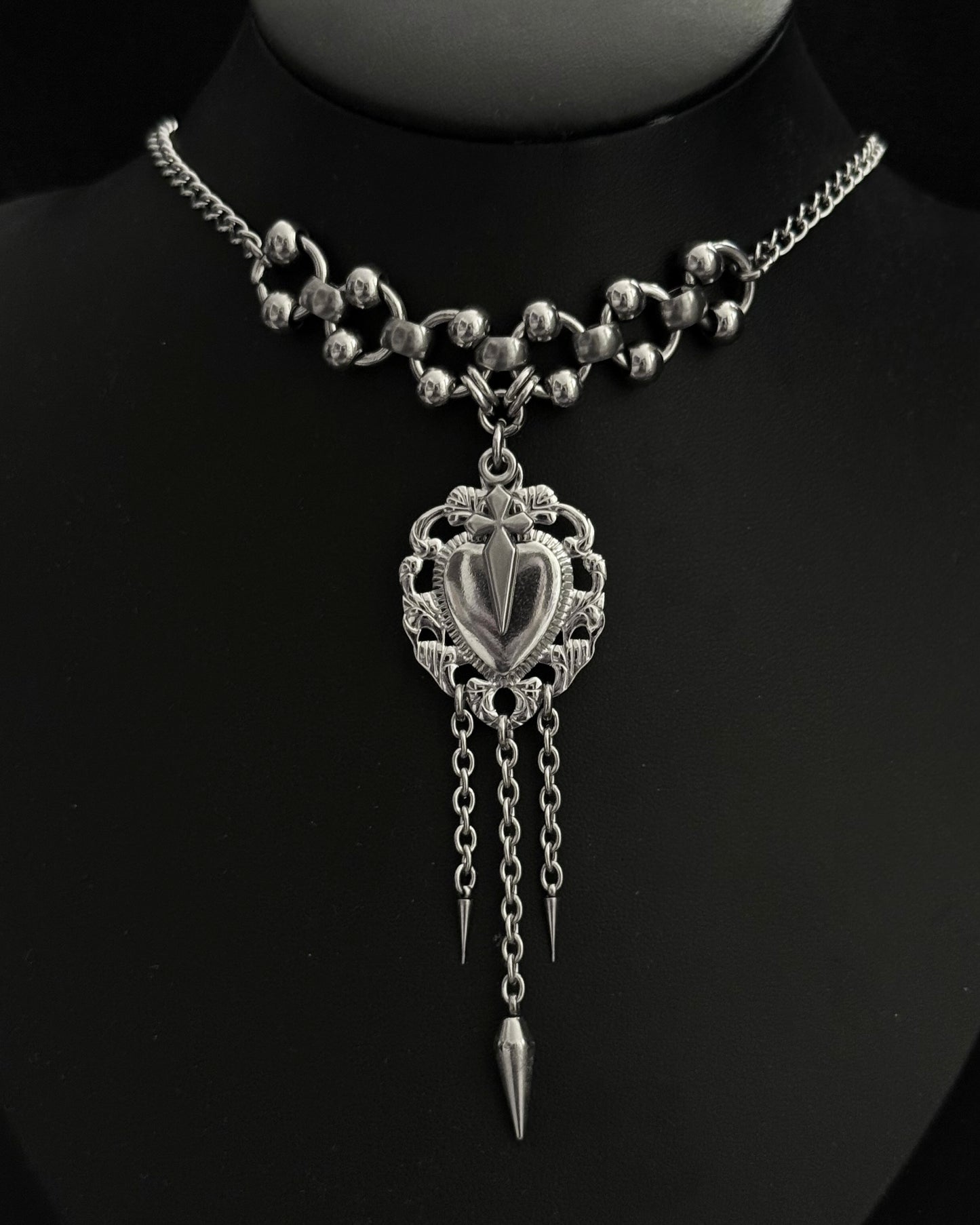 Opium necklace