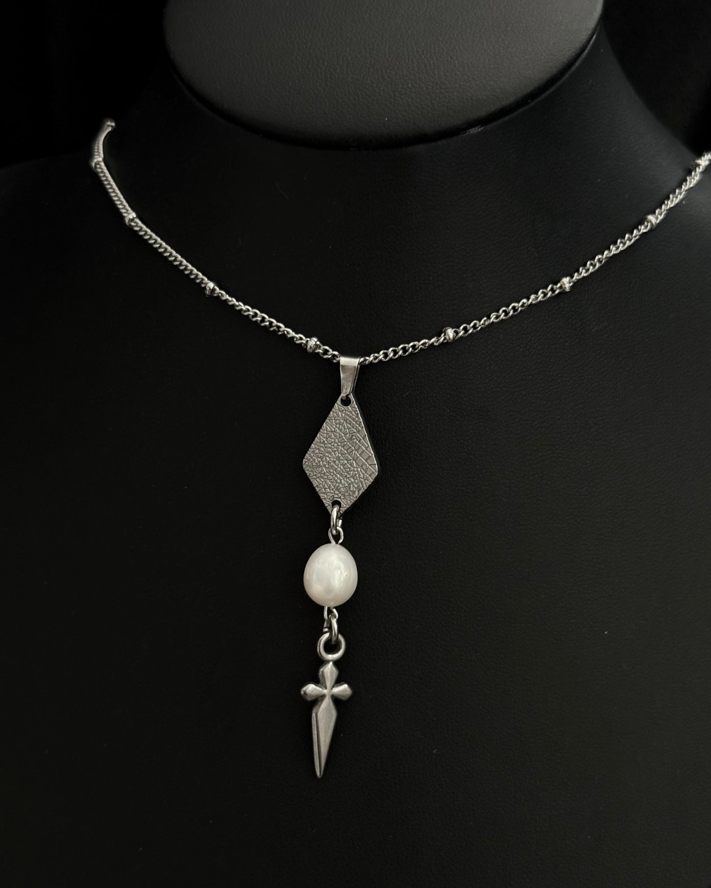 NODU NECKLACE