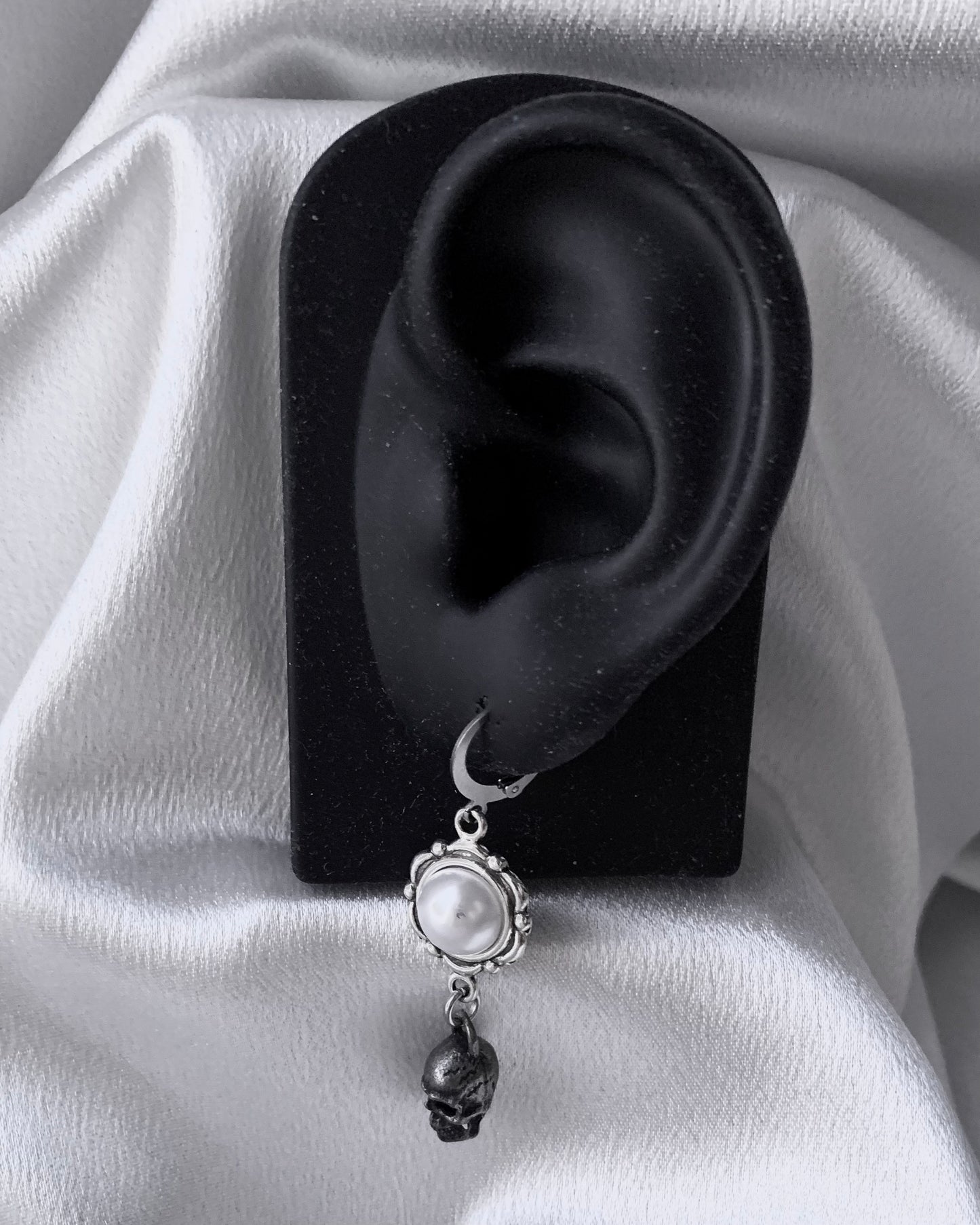 Cranium earrings