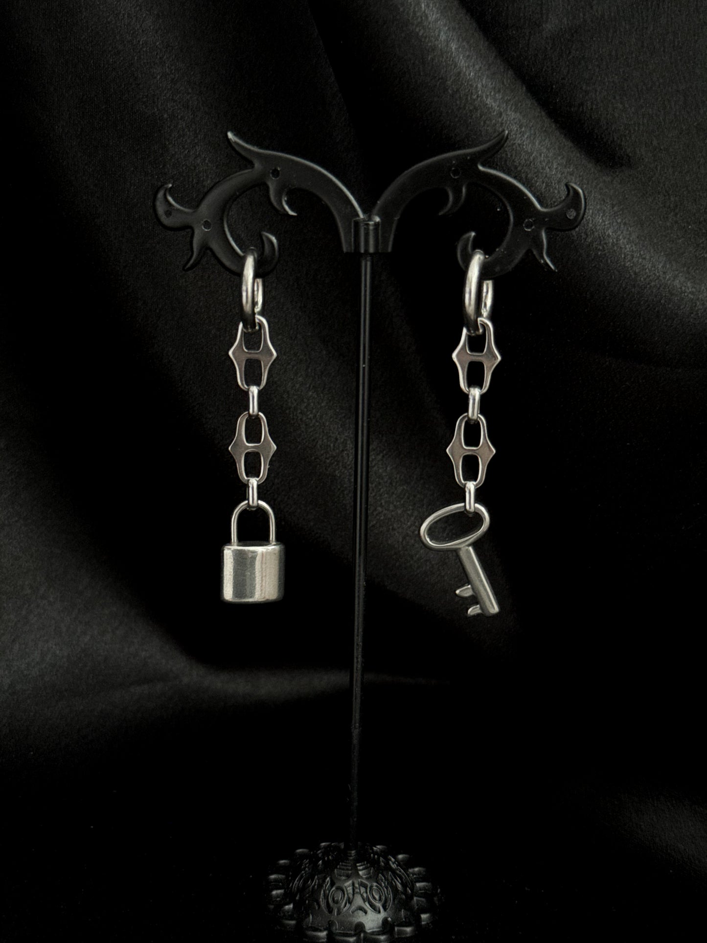 LOCKIT EARRINGS