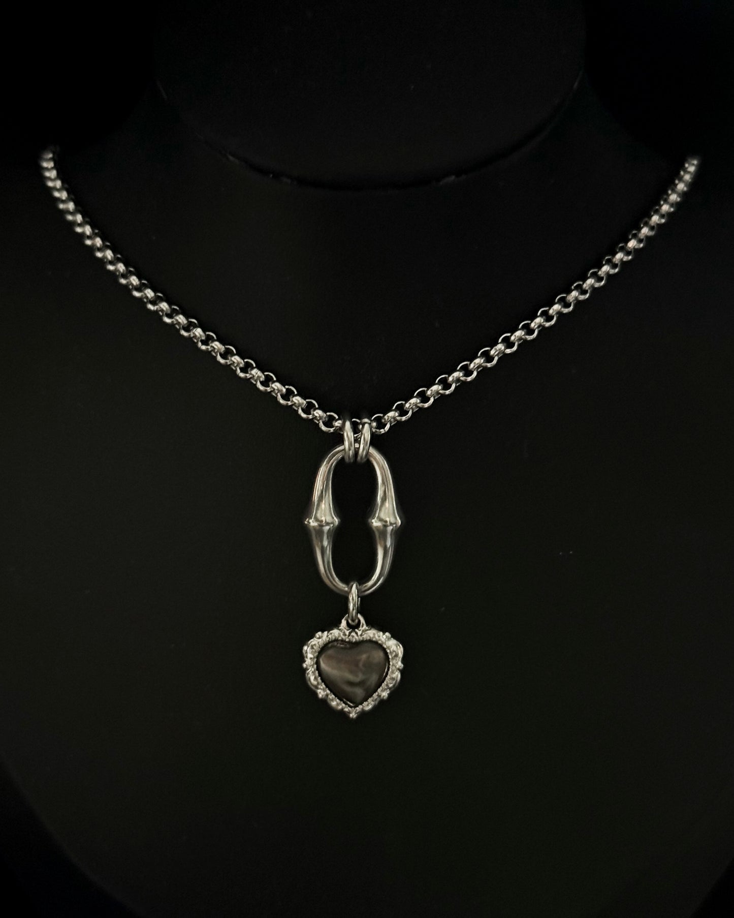 POISONED HEART NECKLACE