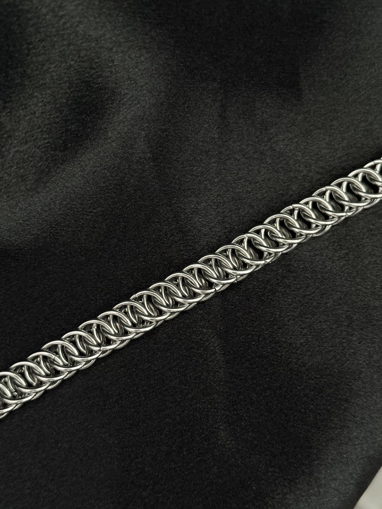 MANACLED BRACELET