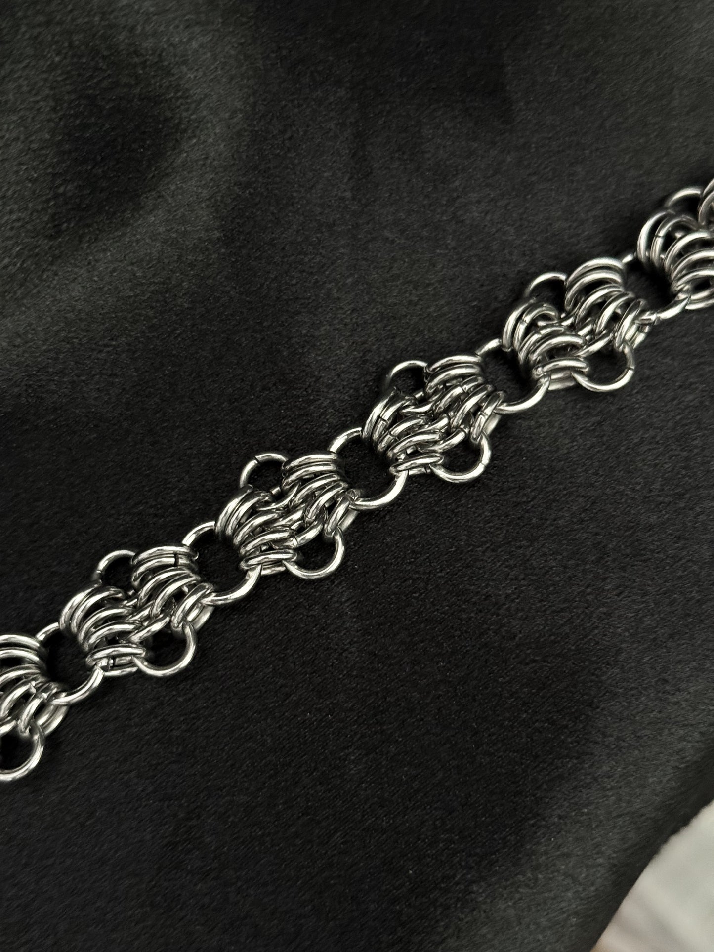 IZZY BRACELET