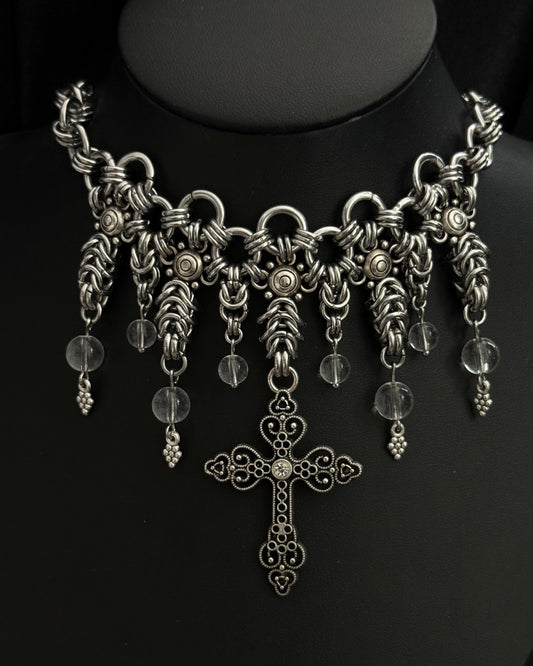 AIRI NECKLACE