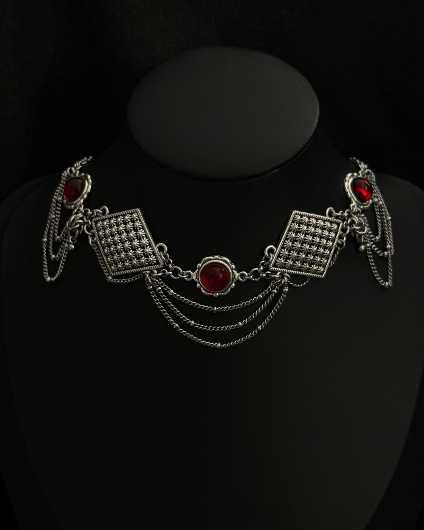 ELMI NECKLACE /// ONE OF A KIND
