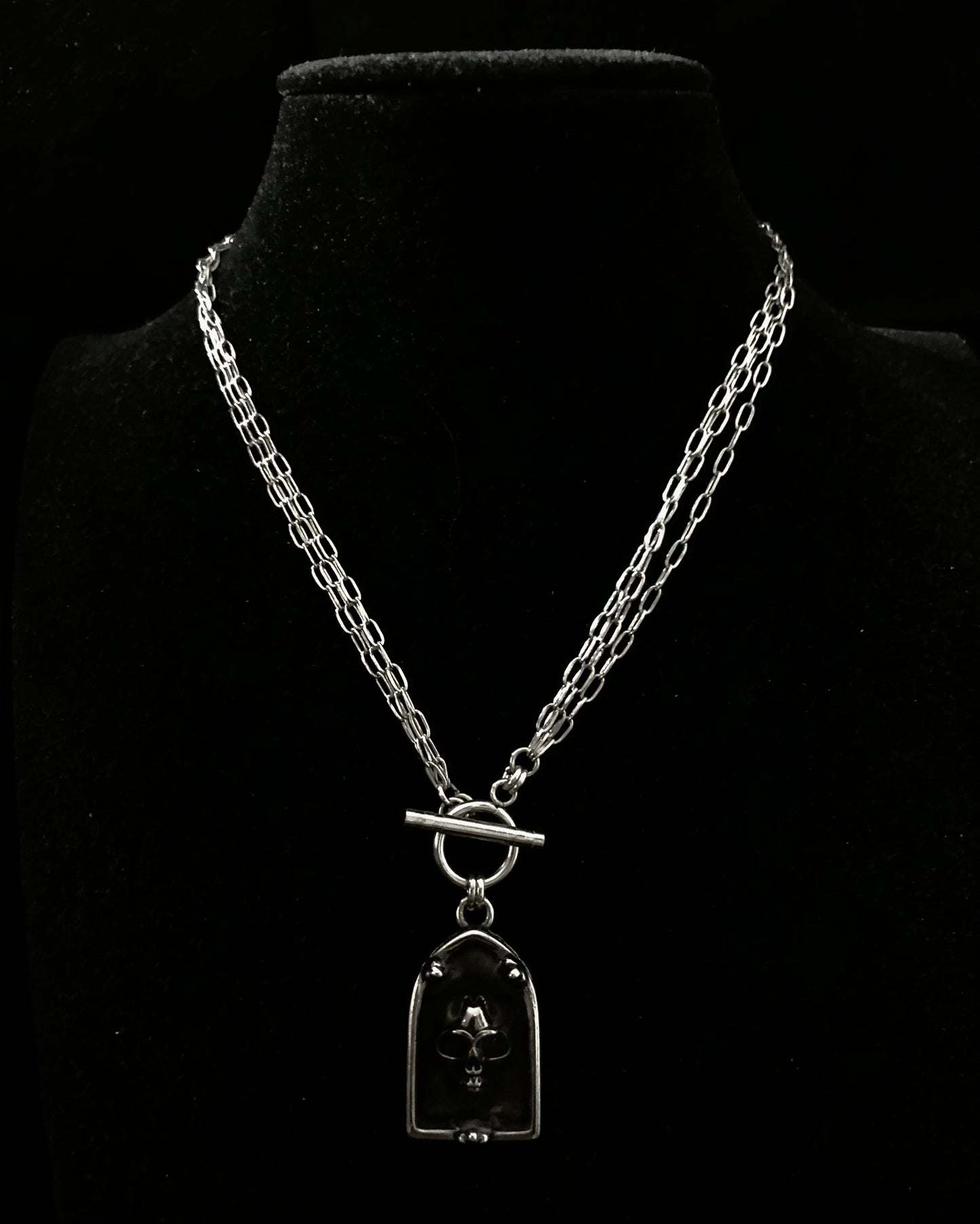 Mors necklace