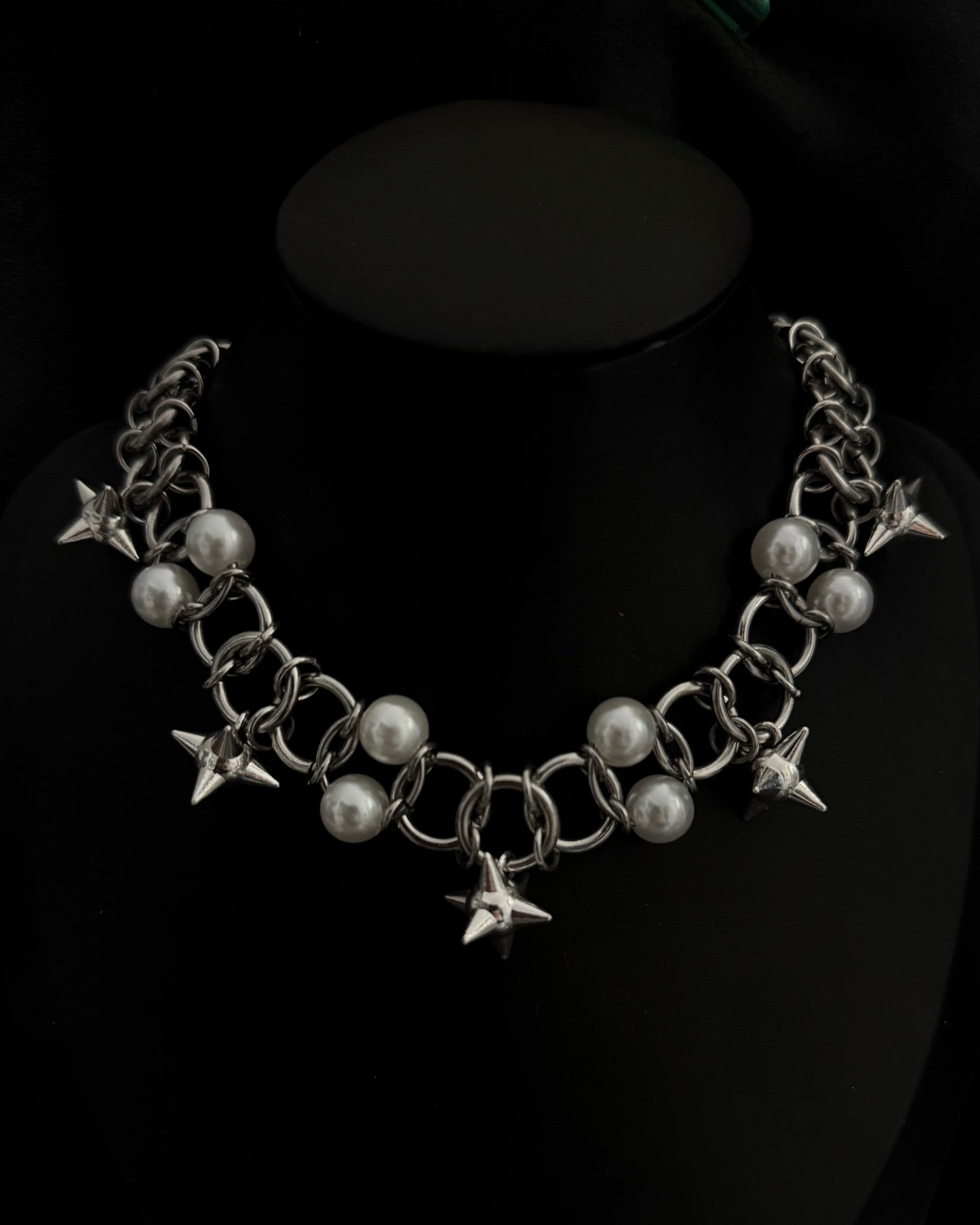 IRO NECKLACE