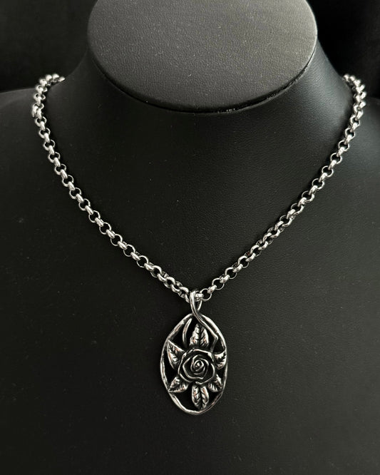 WILD ROSE NECKLACE