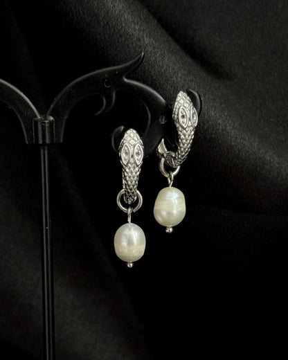 LES EARRINGS