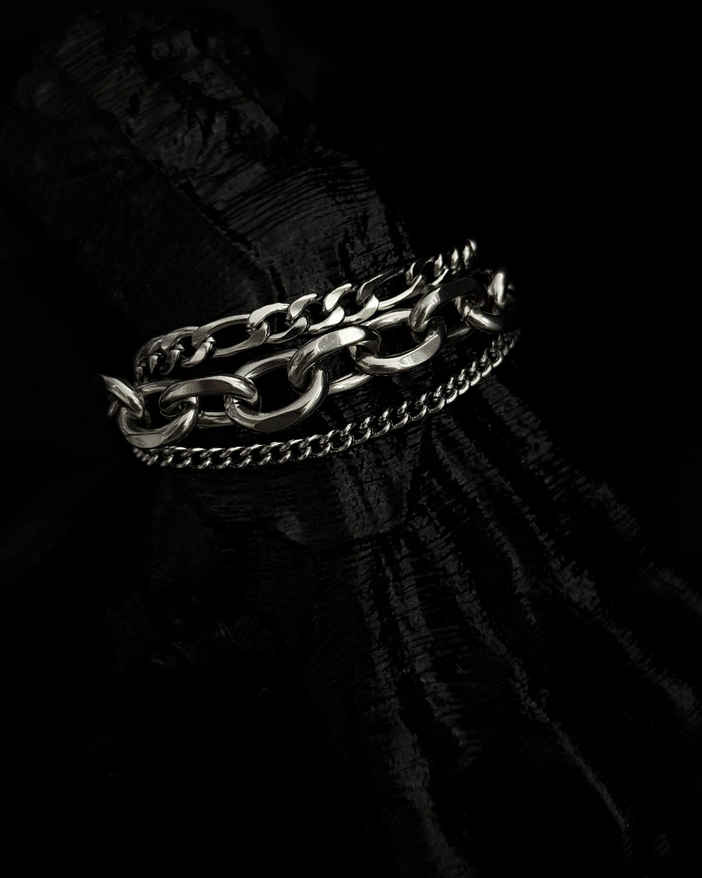 CHAINED BRACELET