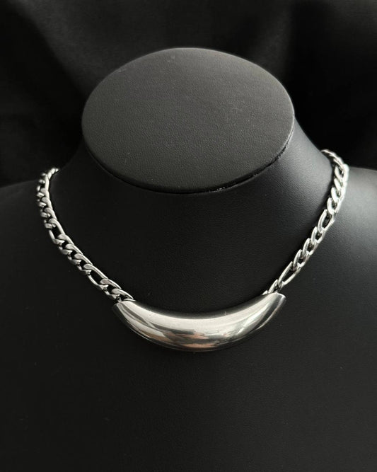 ARI NECKLACE