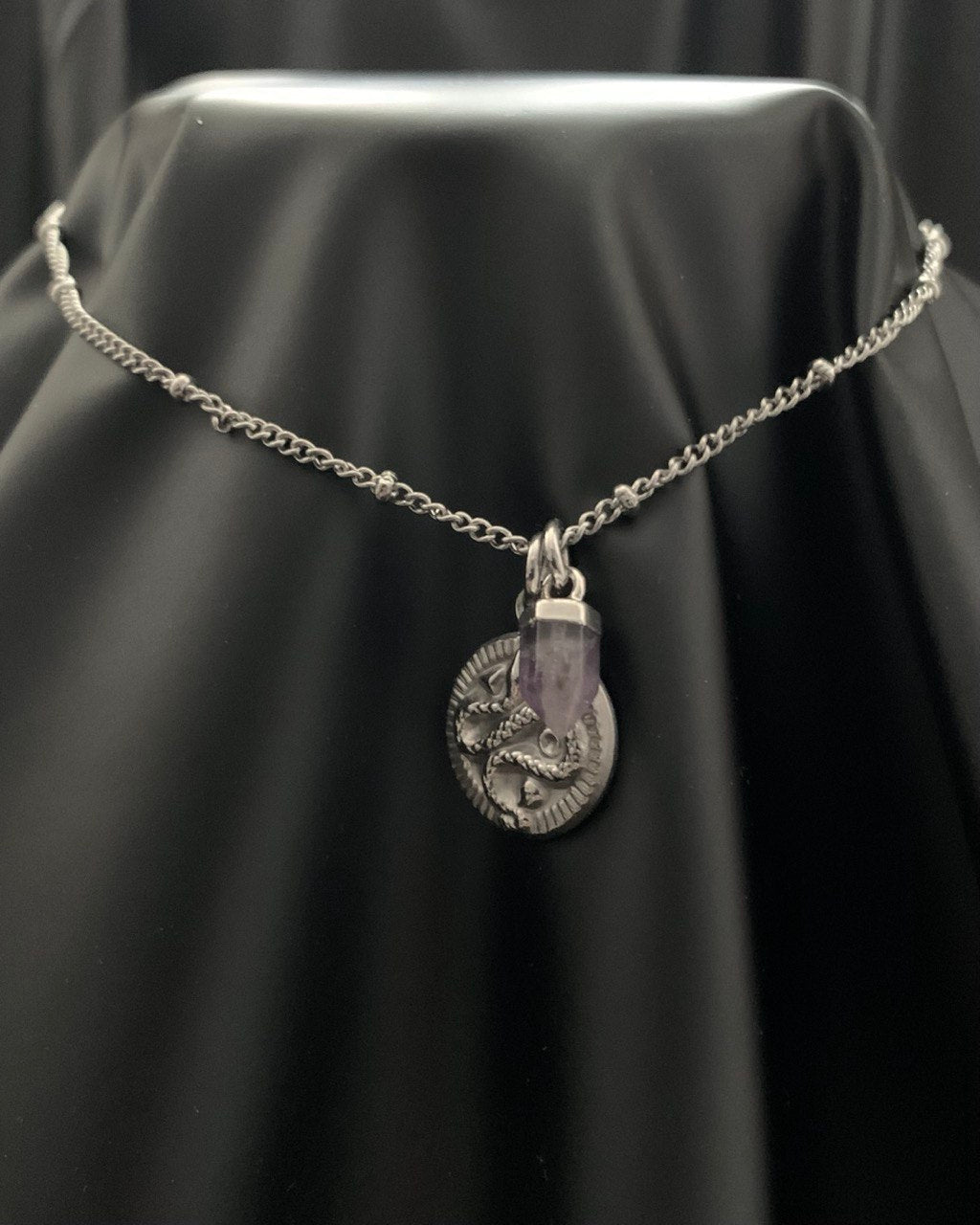 Witch's Serpentine necklace