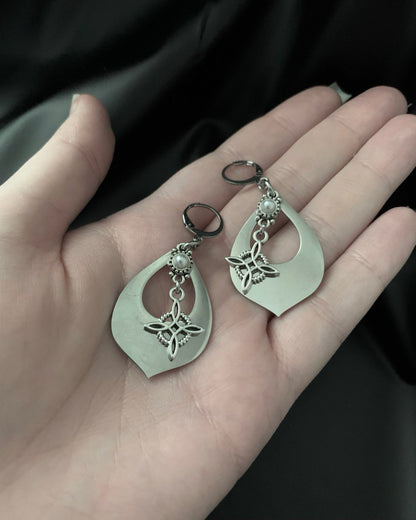 Enigma earrings