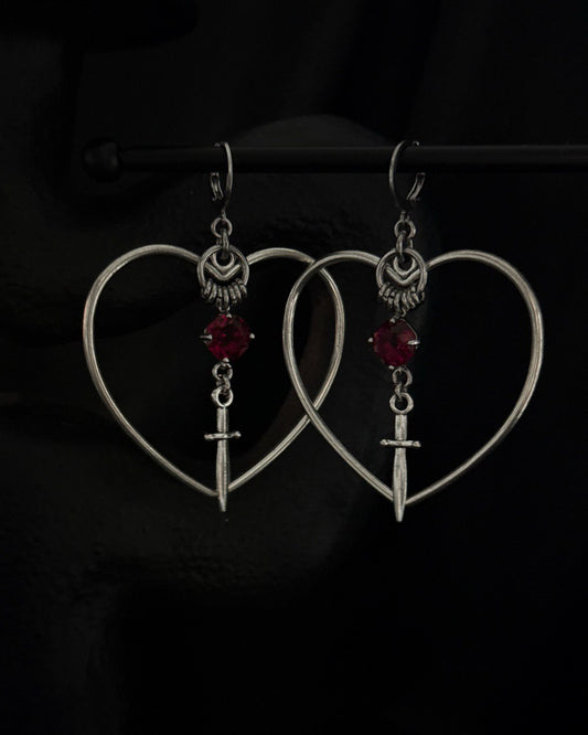 HEARTPIERCER EARRINGS