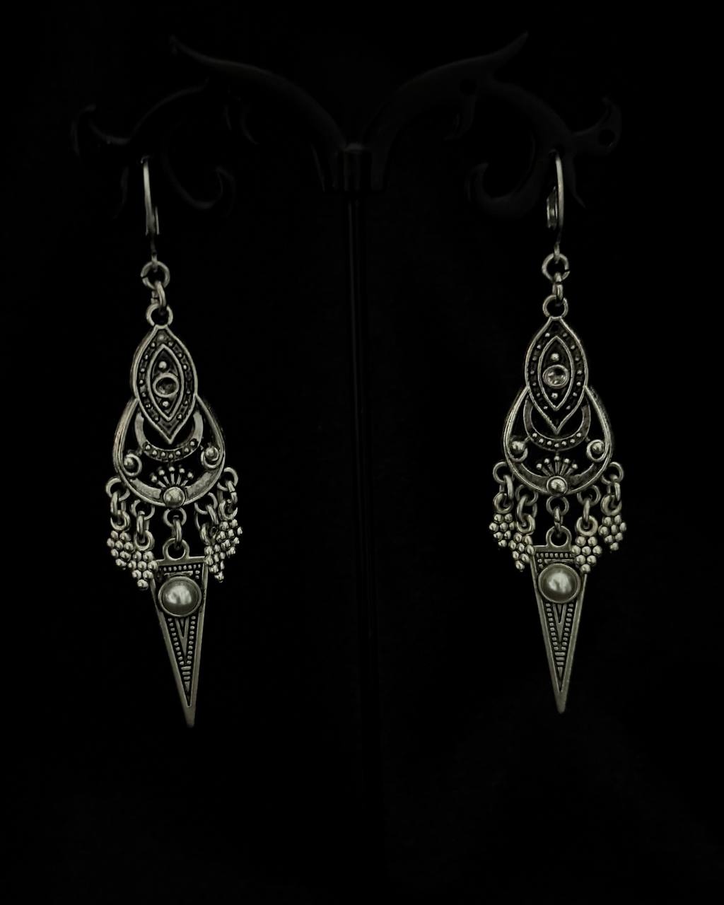 FIA EARRINGS